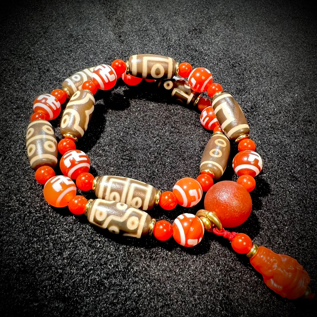 四九城收藏玛瑙双绕设计款一到九眼搭配手持男女同款SIC019