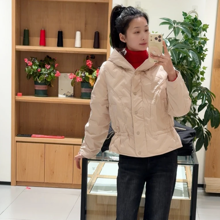 浅秋 短款连帽减龄小外套