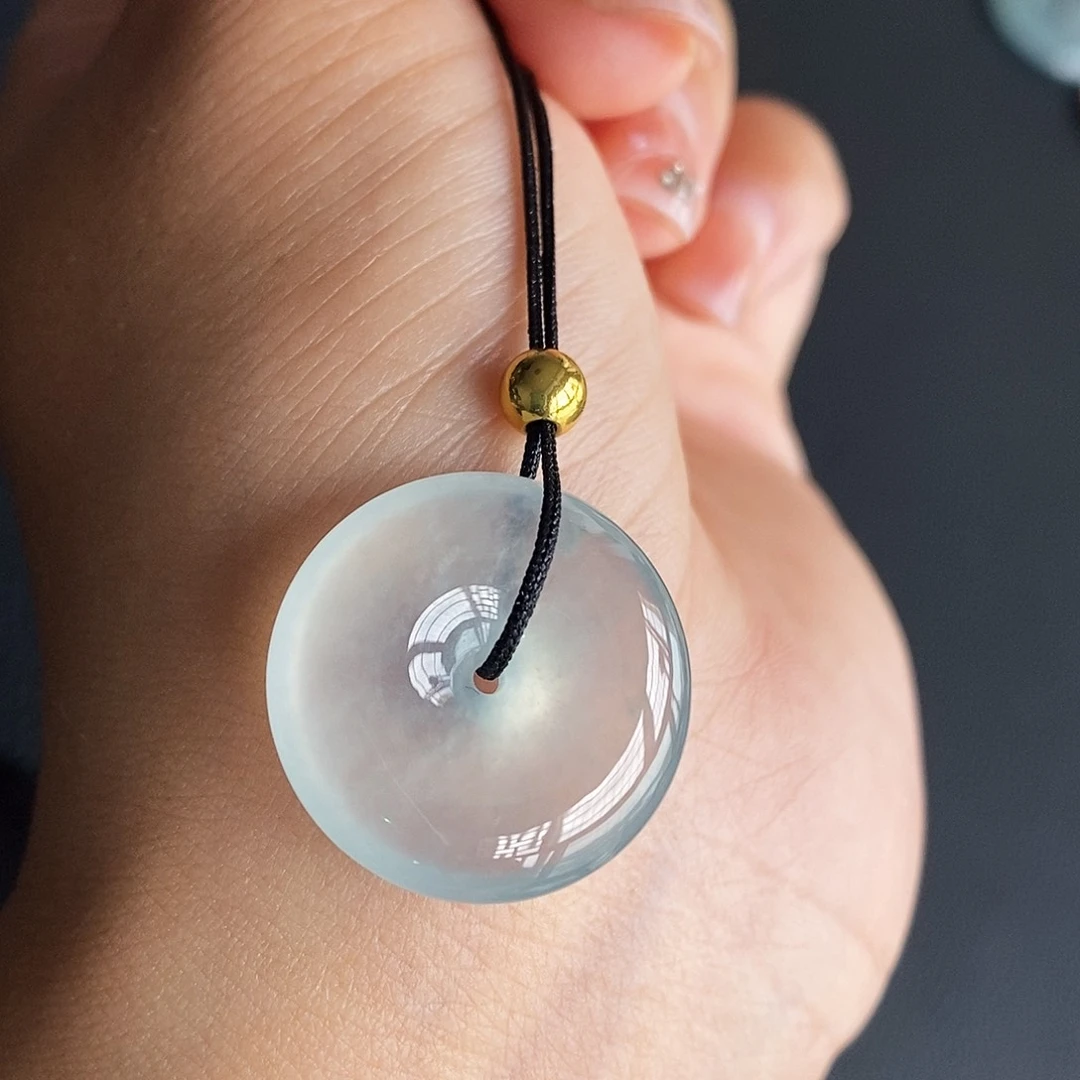 翡翠未镶嵌颈饰6—高冰蓝底平安扣翡翠首饰