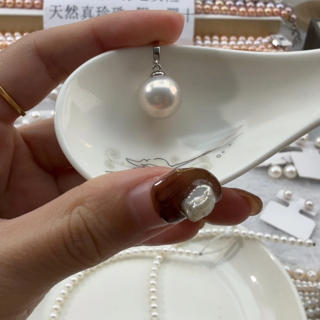 淡水珍珠银S925镶嵌吊坠(赠链)