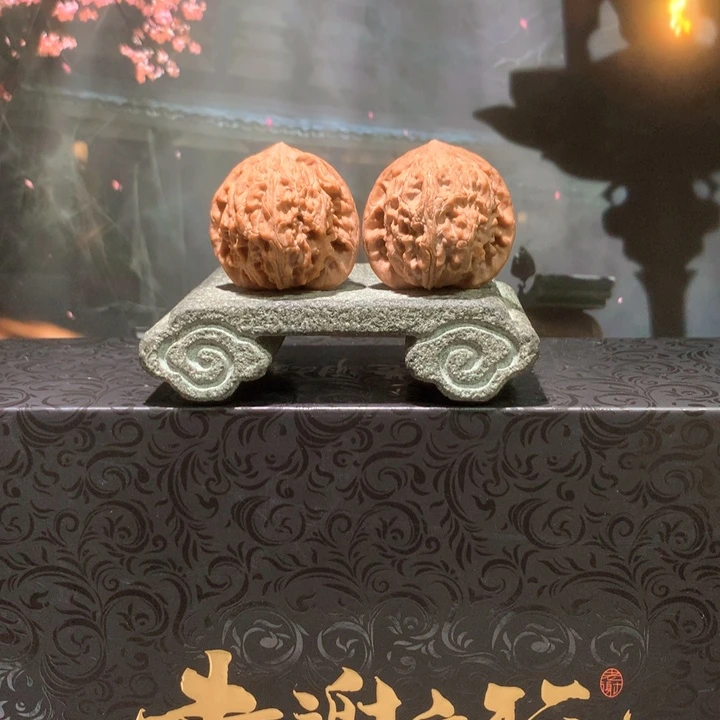 桃核吊坠40罗家沟狮子头091605