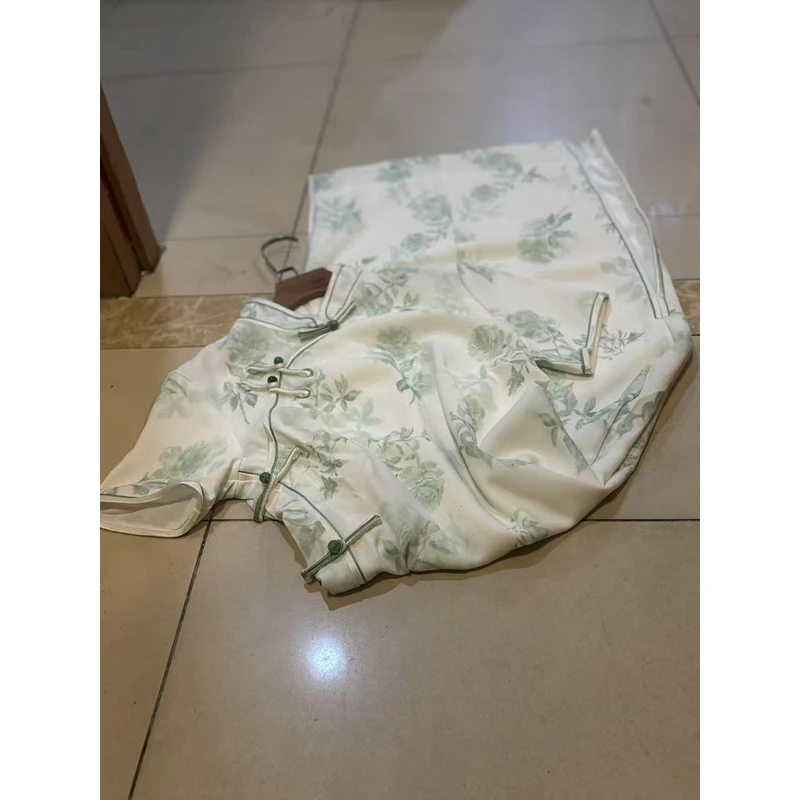 0574  米色 【绿玫瑰】八扣 日常 旗袍