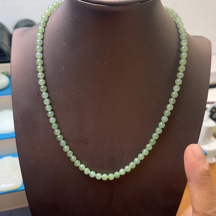 和田玉（碧玉）未镶嵌手链