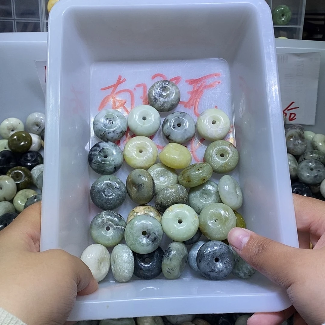 合金蛇纹石玉颈饰214