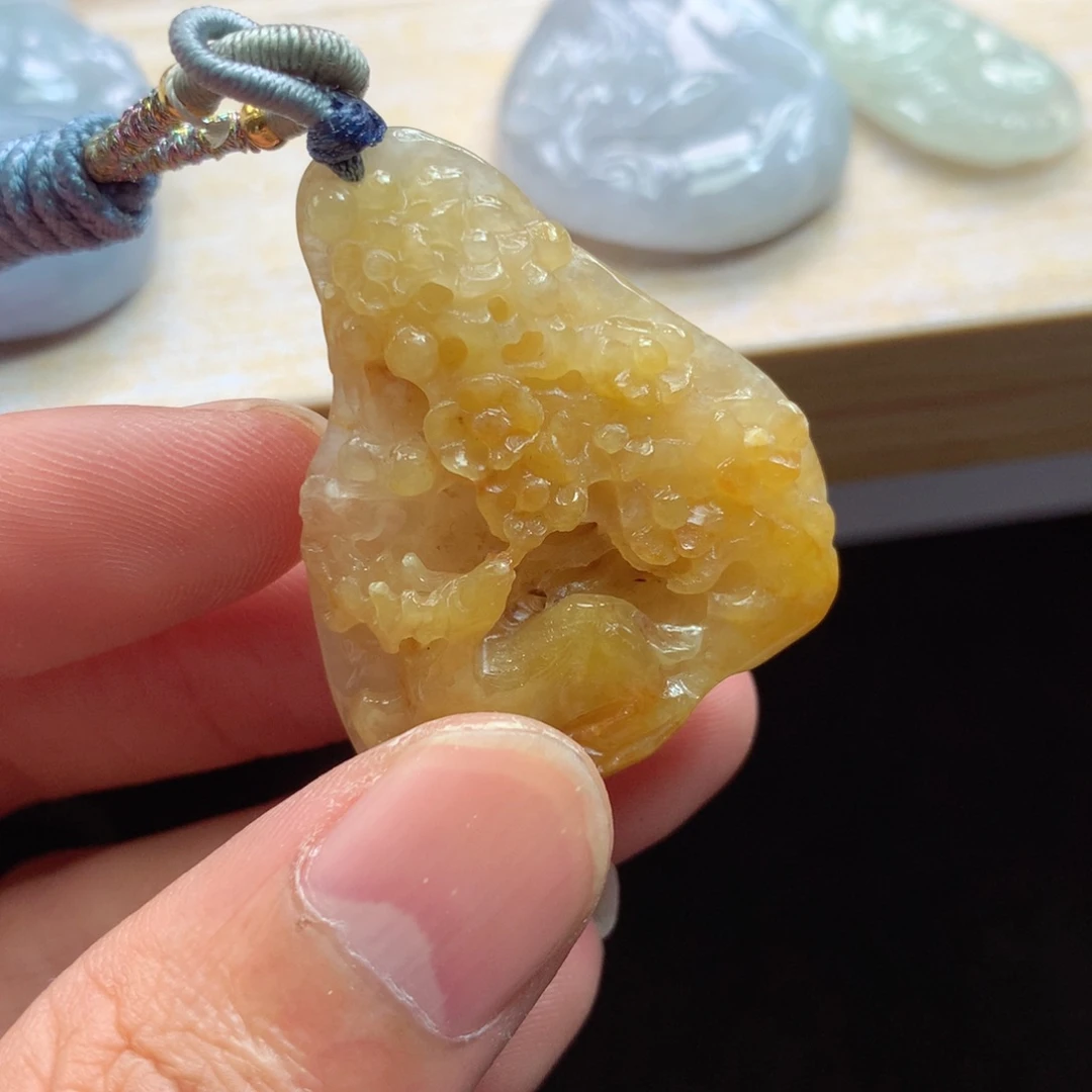 颈饰未镶嵌翡翠吊坠