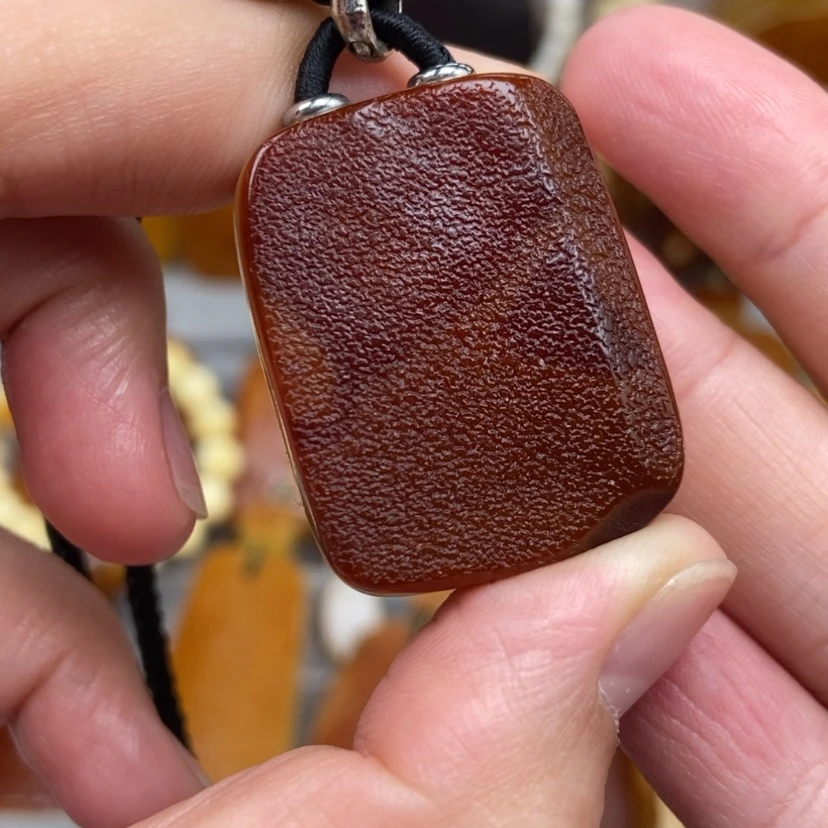 【闪购商品】未镶嵌颈饰琥珀