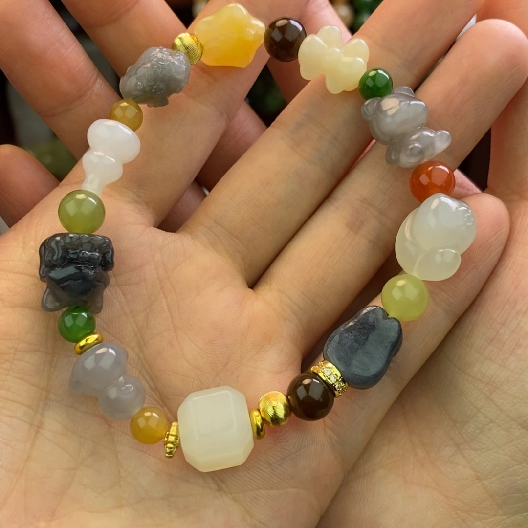 颈饰未镶嵌和田玉