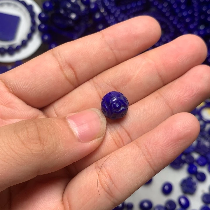 咪***育青金石未镶嵌11mm草珠
