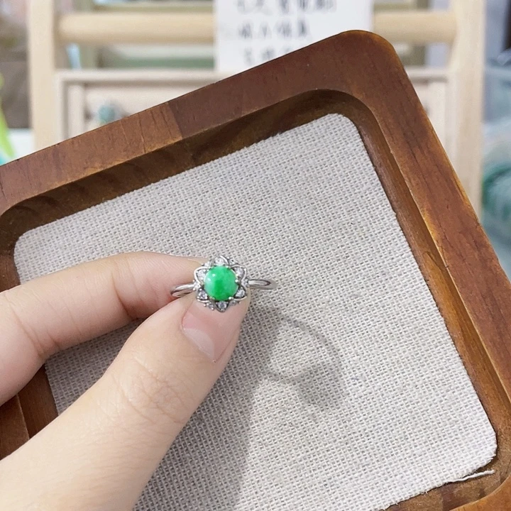 翡翠未镶嵌颈饰天然翡翠Ａ货