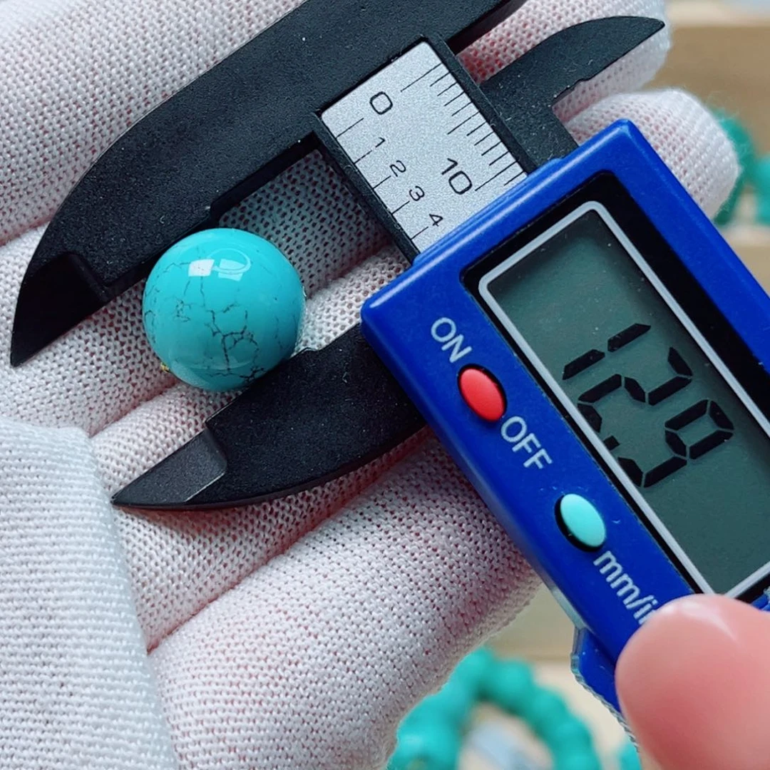 绿松石未镶嵌珠宝