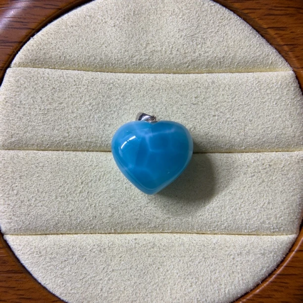 天然海纹石爱心18k金镶嵌吊坠简约百搭时尚款