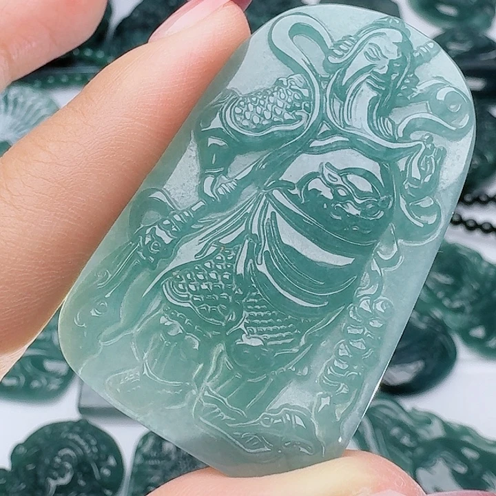 颈饰未镶嵌翡翠天然的A货翡翠多样性发其一