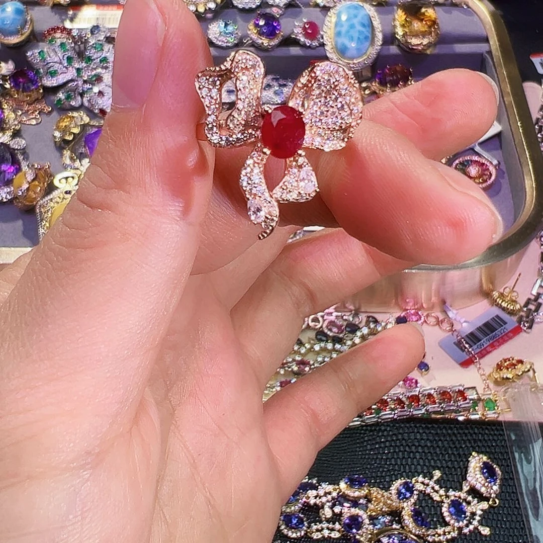 银S925镶嵌红宝石珠宝奇石