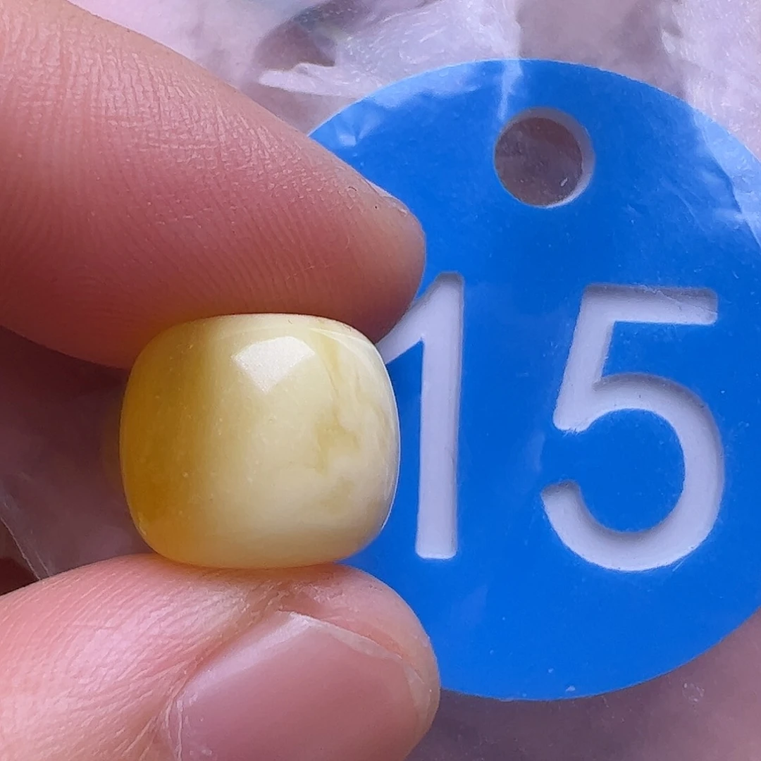 未镶嵌蜜蜡裸石12mm花粉