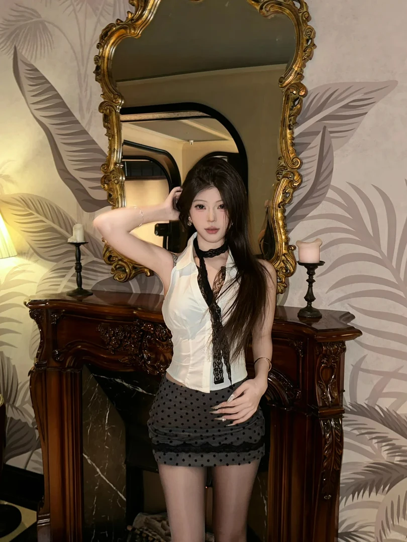【涩谷辣妹】性感修身蕾丝吊带挂脖上衣女2025新款显瘦半身裙两件套