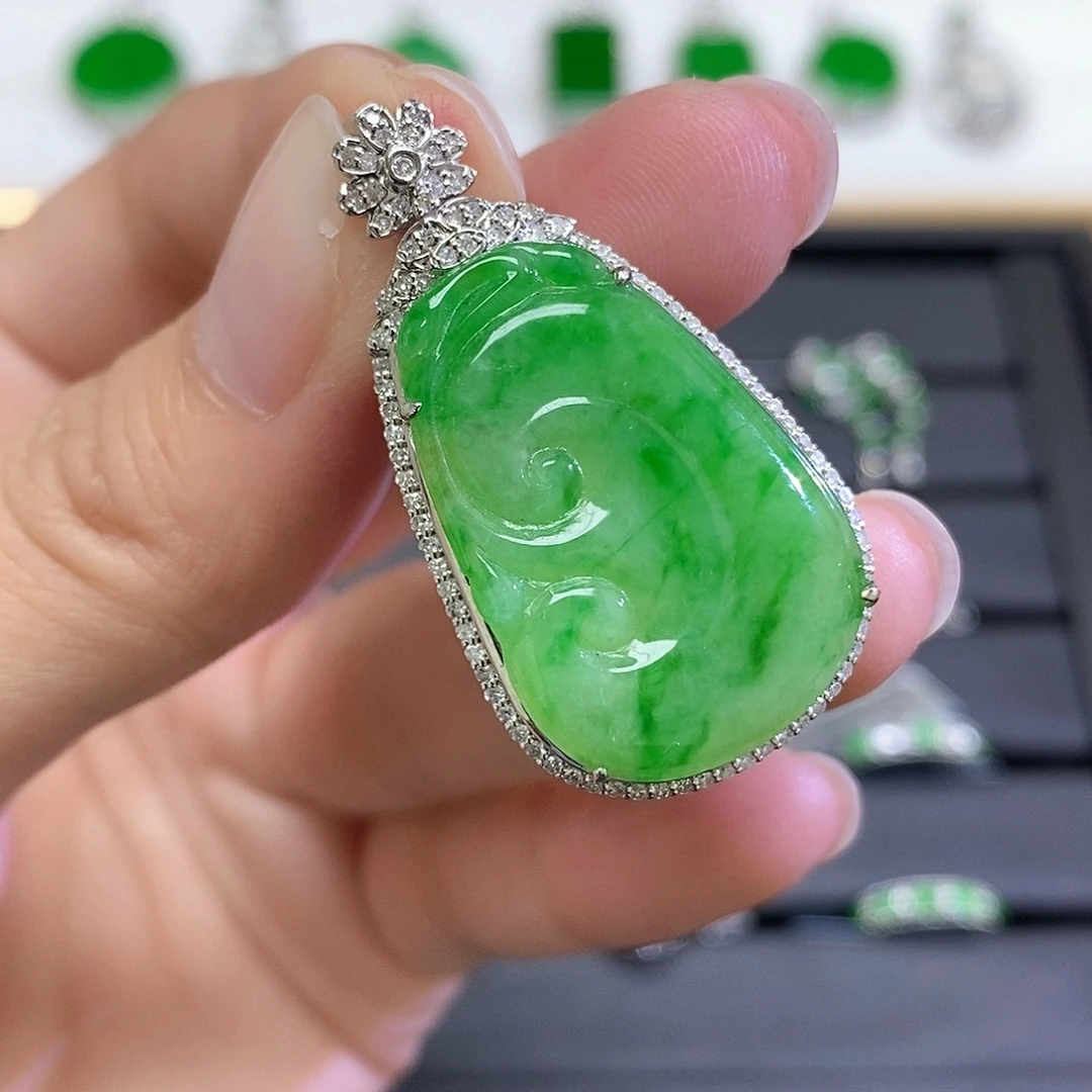 翡翠18K金镶嵌吊坠(不含链)