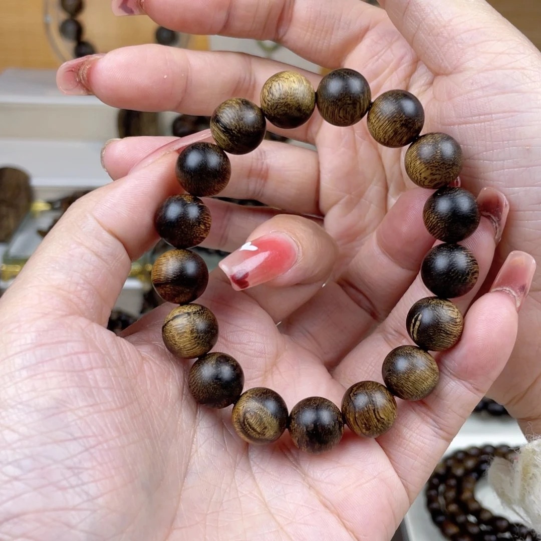 沉香手串P**a越南沉香
