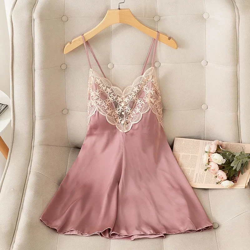 睡衣性感吊带睡裙带胸垫蕾丝交叉美背镂空纯欲短裙薄款女装半身裙