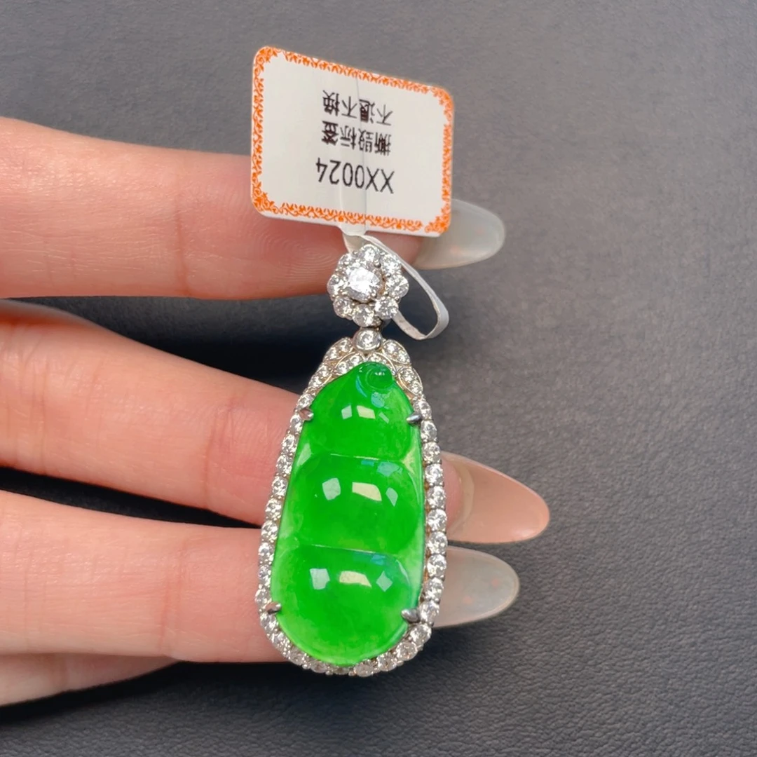 【闪购商品】吊坠(不含链)银S925镶嵌翡翠