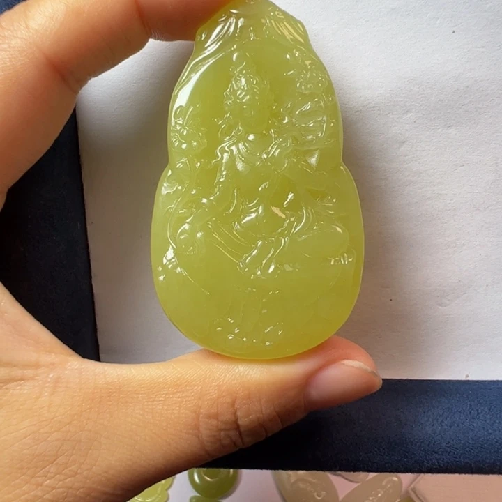 和田玉（黄玉）未镶嵌颈饰