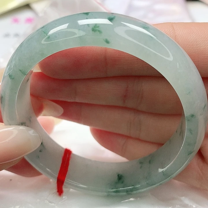 翡翠手镯未镶嵌缅甸天然A货翡翠