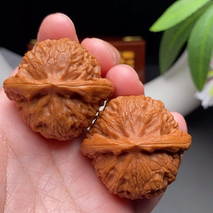 文玩核桃把件老**到宫灯43