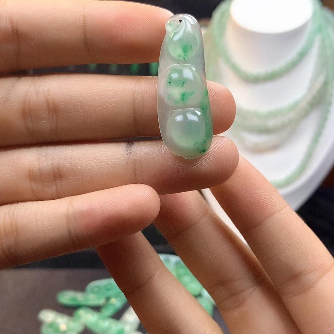 石英质玉合金福豆