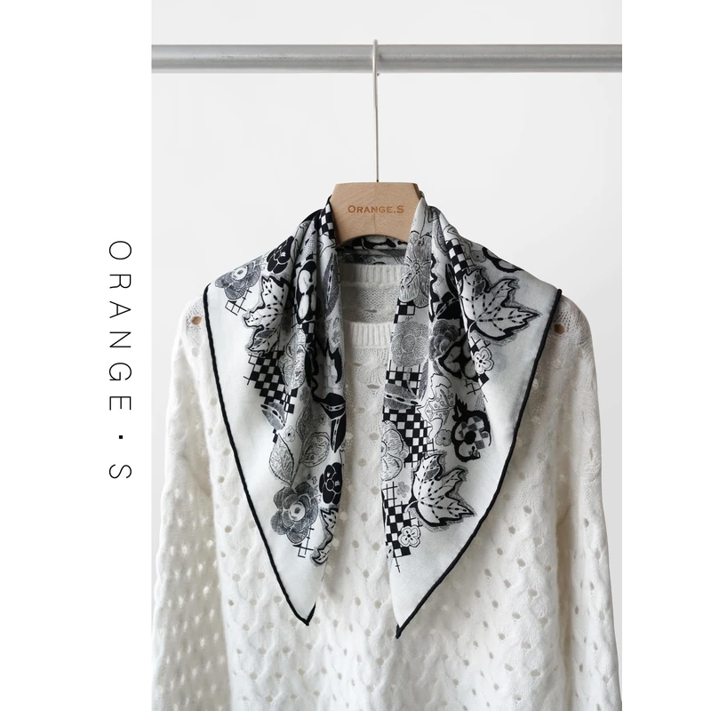 【素描山茶】时尚经典黑白山茶花100羊 毛围巾丝巾中方巾女61cm