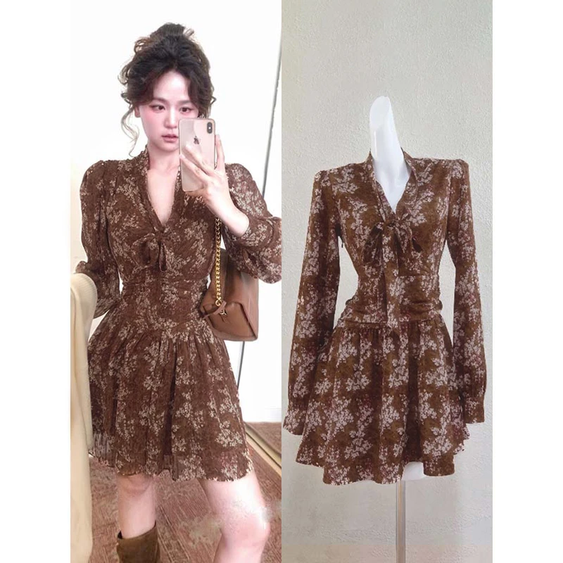 【有里布】温柔碎花连衣裙新款V领飘带收腰2025超火爆短裙HY0064