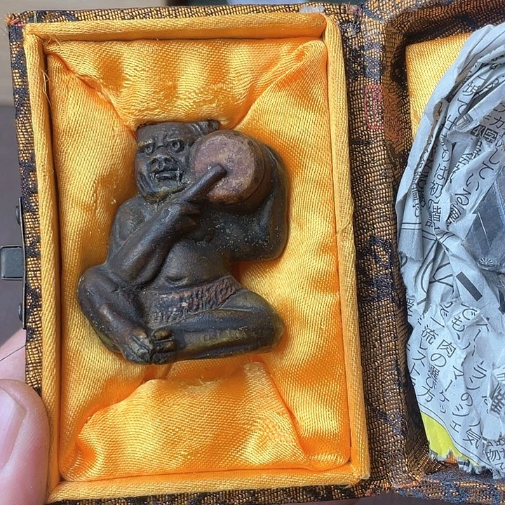 瓷片哈哈哈哈哈哈哈哈哈