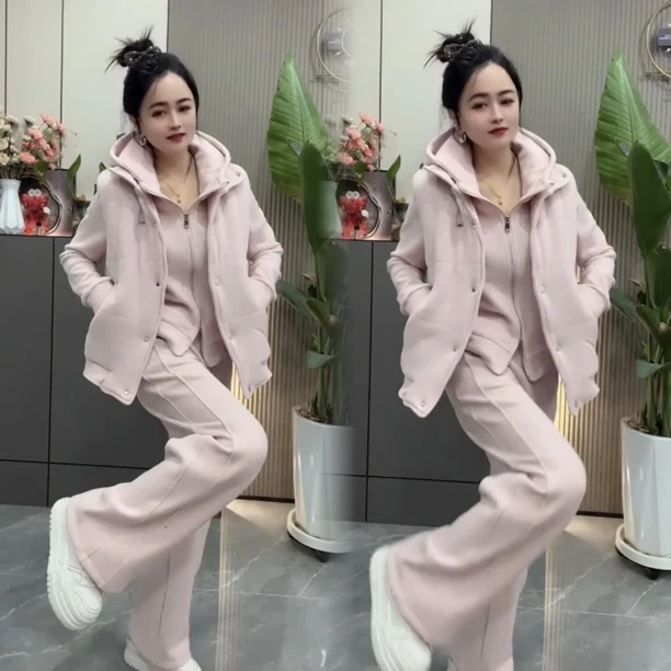 2025秋冬新款洋气女宽松百搭减龄女装不贴身时尚两件套网红三件套