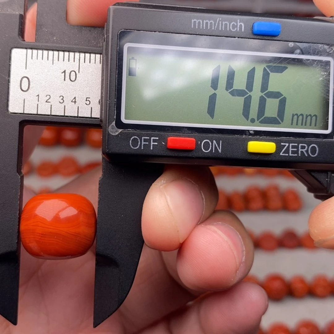 南红玛瑙配饰未镶嵌微瑕