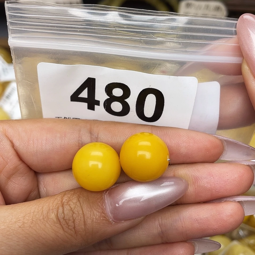 麋****蜜蜡未镶嵌珠宝奇石15