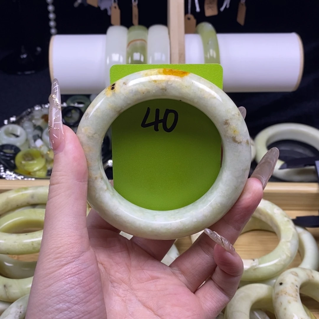蛇纹石玉未镶嵌手镯59.4