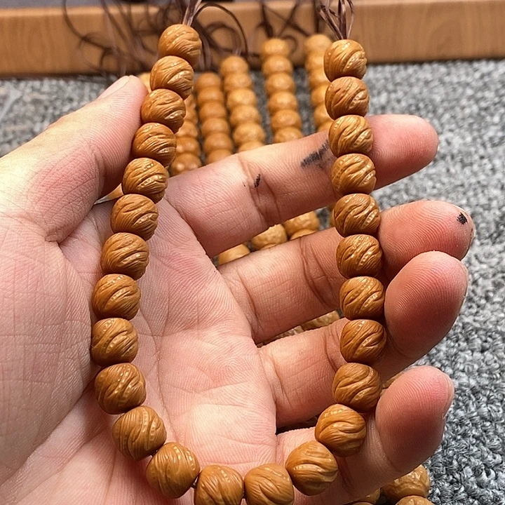 我***饿手串猴头核桃瑕疵苍龙
