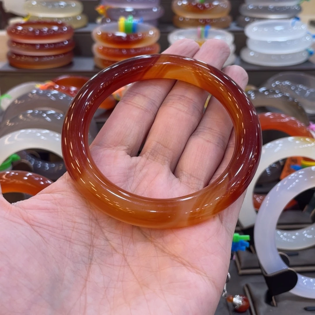 玛瑙/玉髓手镯未镶嵌