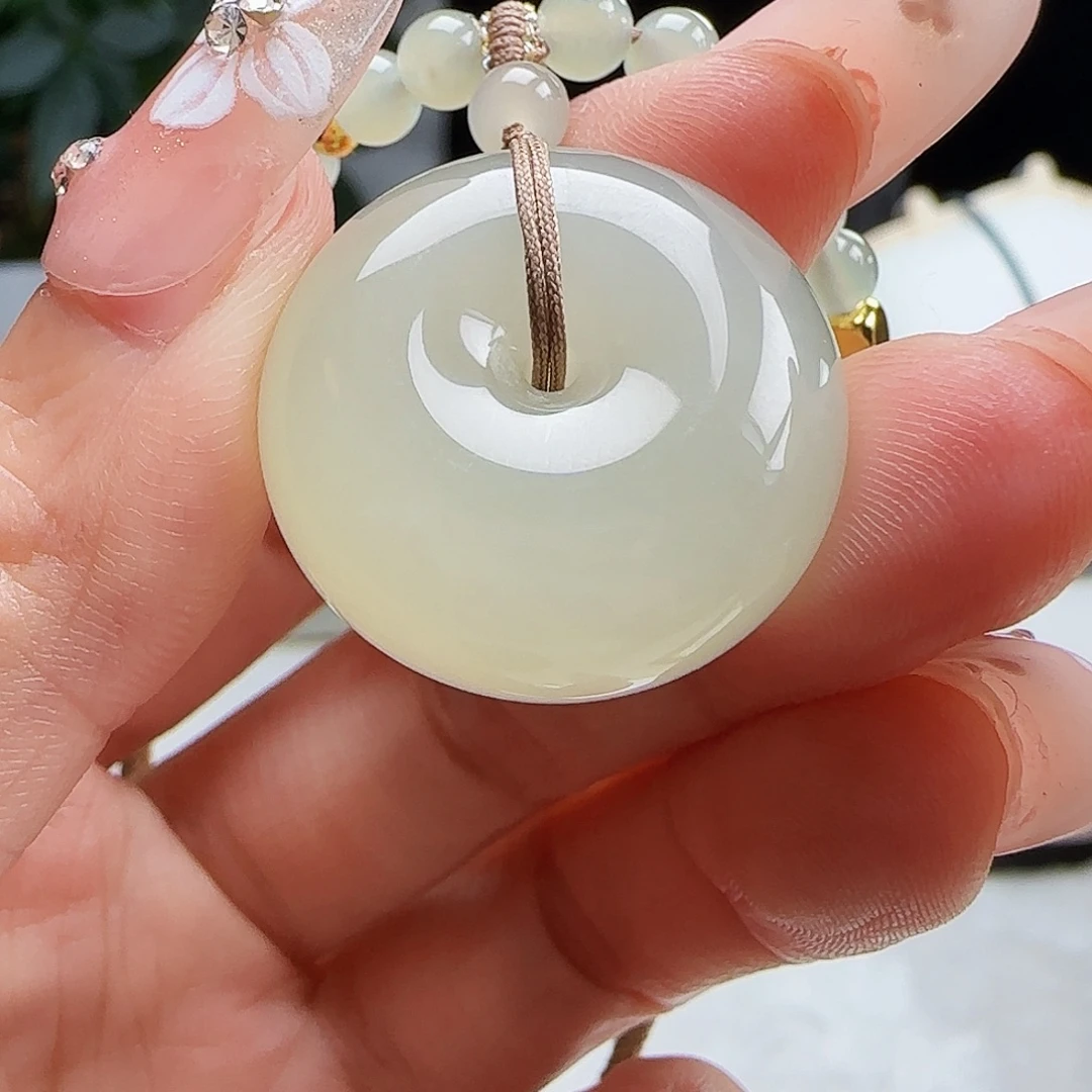 和田玉未镶嵌吊坠(赠链)25