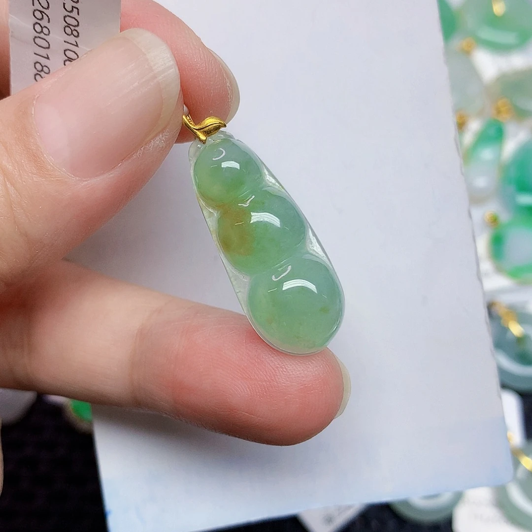 翡翠18K金镶嵌颈饰3577799