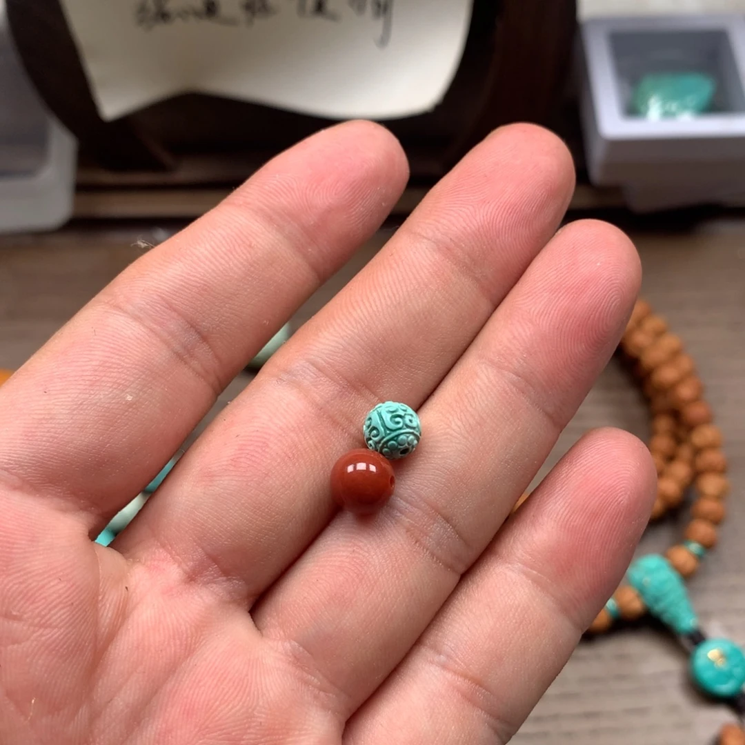 南红玛瑙未镶嵌雕刻