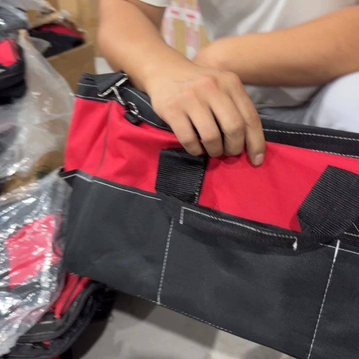 防水型红色包 看图
