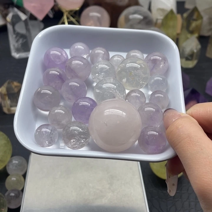水晶17未镶嵌有****兔天然水晶