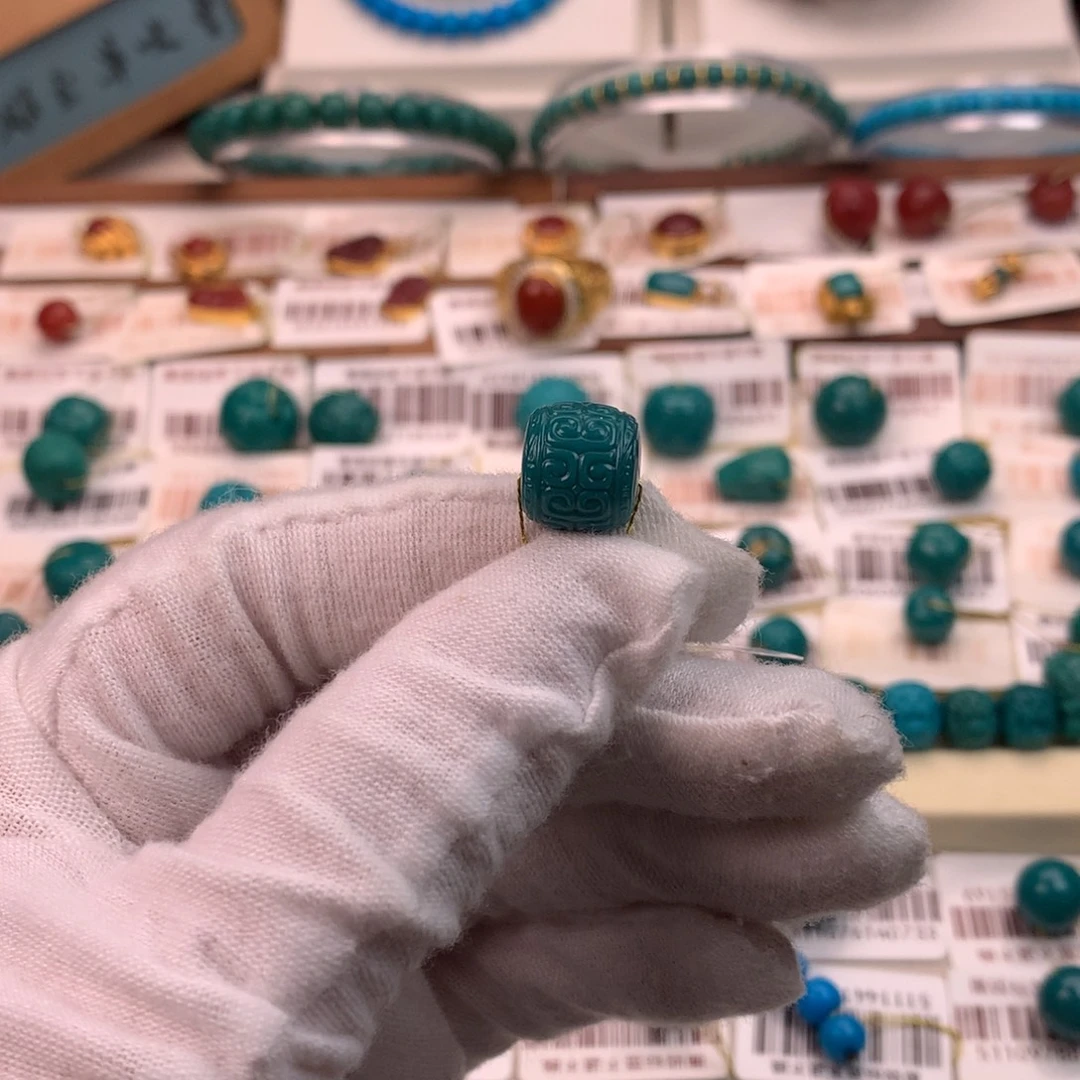 绿松石未镶嵌配饰凡