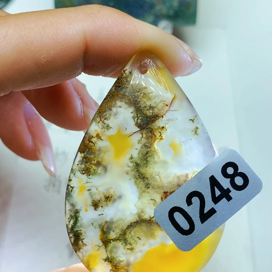 未镶嵌颈饰玛瑙/玉髓吃****G