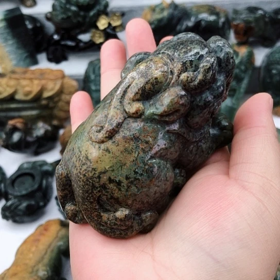 岫岩河磨玉（透闪石质玉）把件未镶嵌