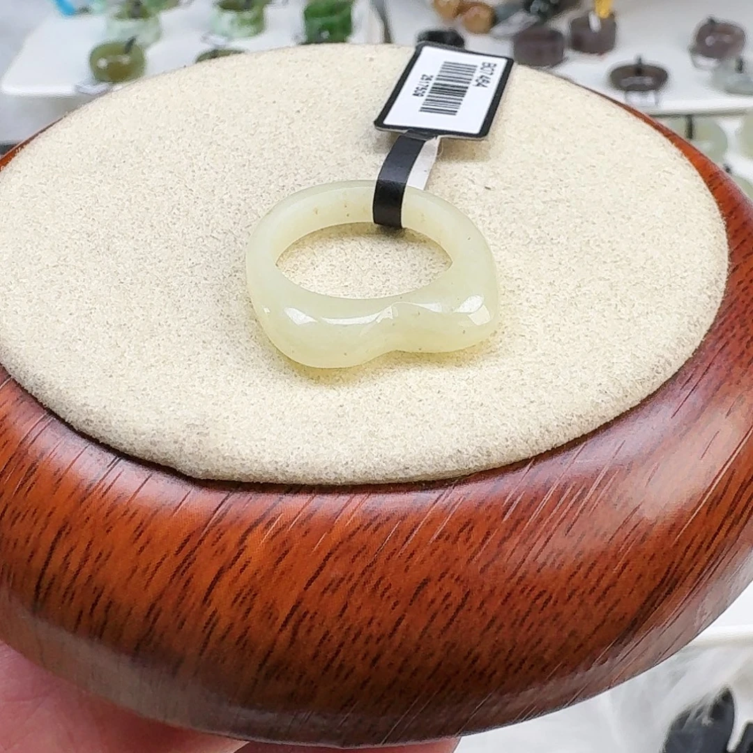 和田玉未镶嵌戒指X108糖花猫耳直径16.7mm