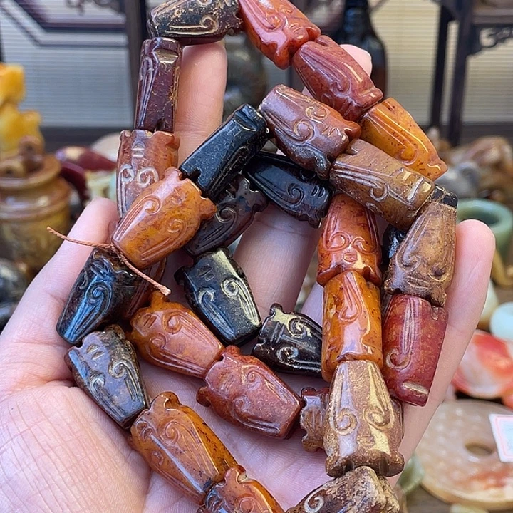 未镶嵌和田玉（糖玉）挂件