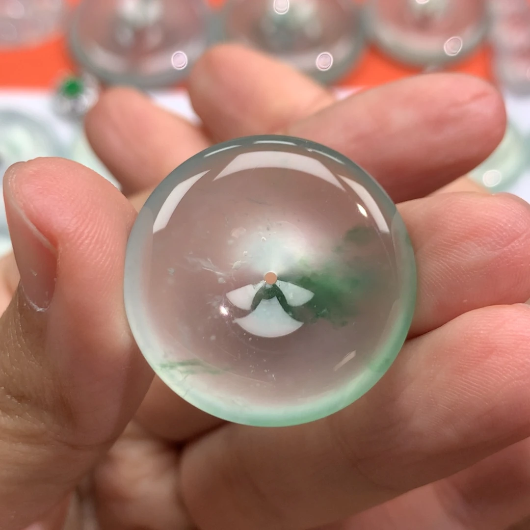 翡翠未镶嵌颈饰30