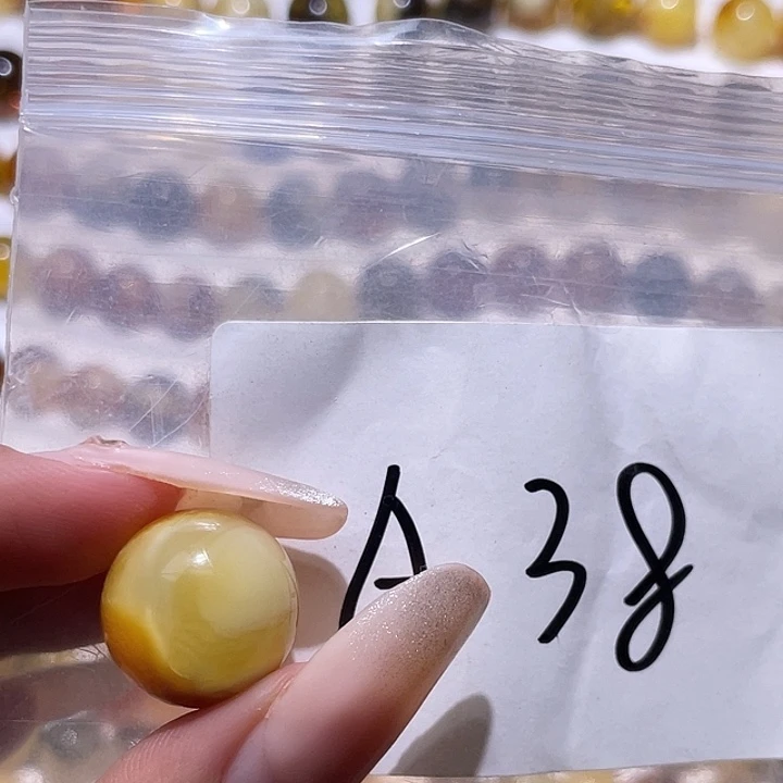 j***～琥珀未镶嵌裸石16.2福利