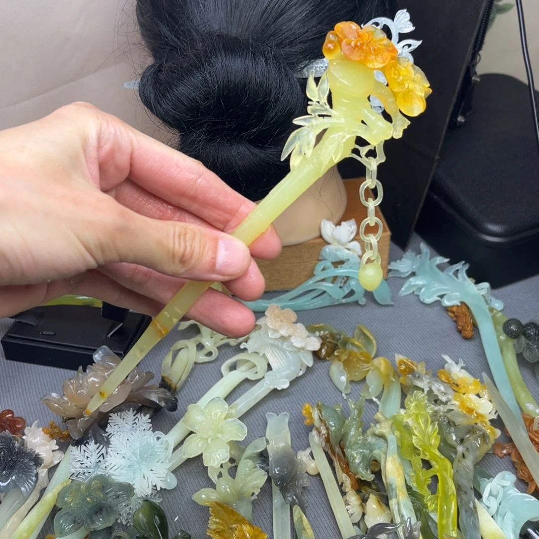 蛇纹石玉未镶嵌发饰