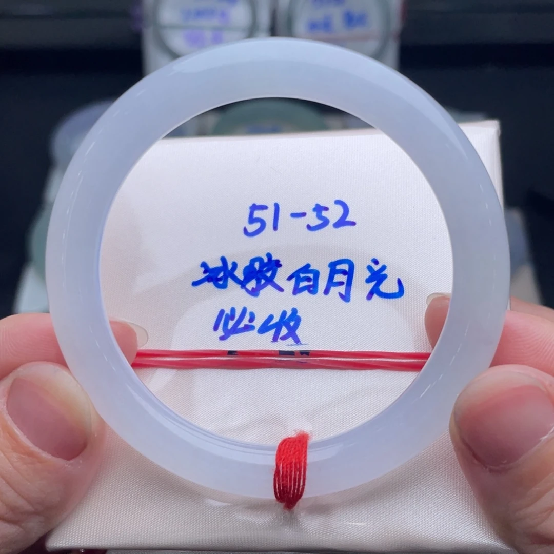 翡翠未镶嵌手镯翡翠手镯1